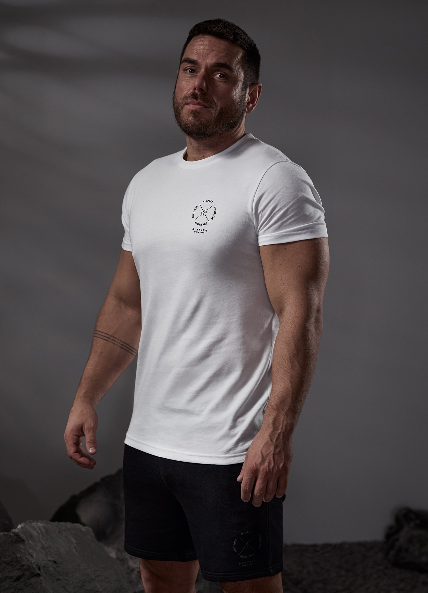 Gym King Compass Tee - White Xs