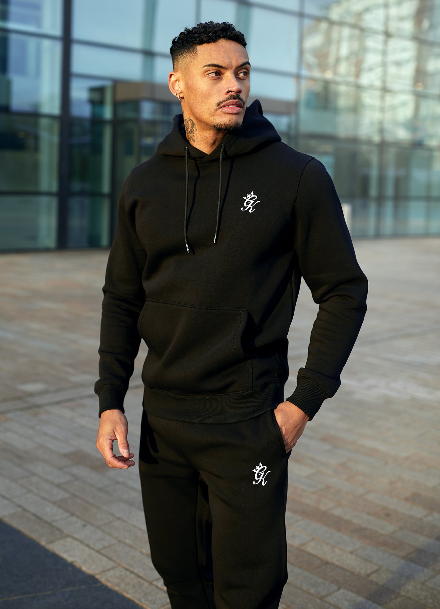 Gym King Fundamental Fleece Hood - Black Xs