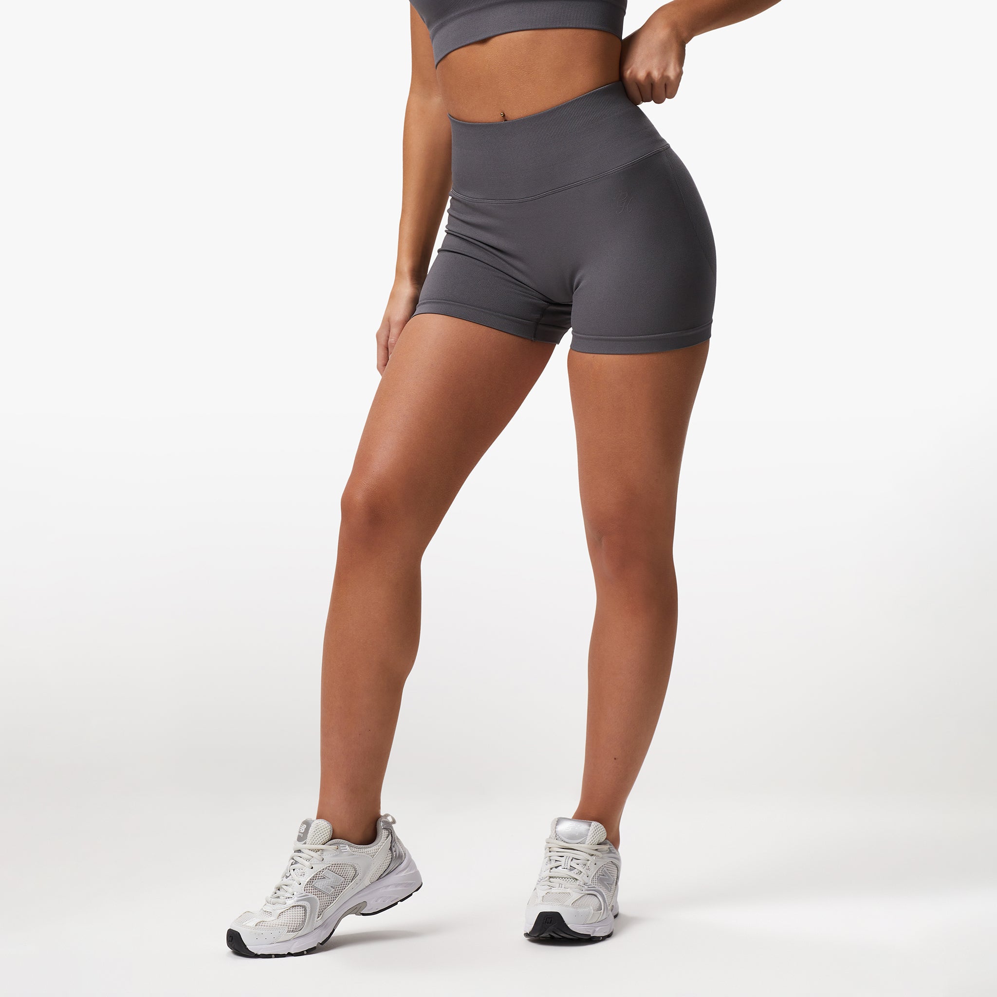 Gym King Sculpt Seamless 3" Short - Space Grey 6-8