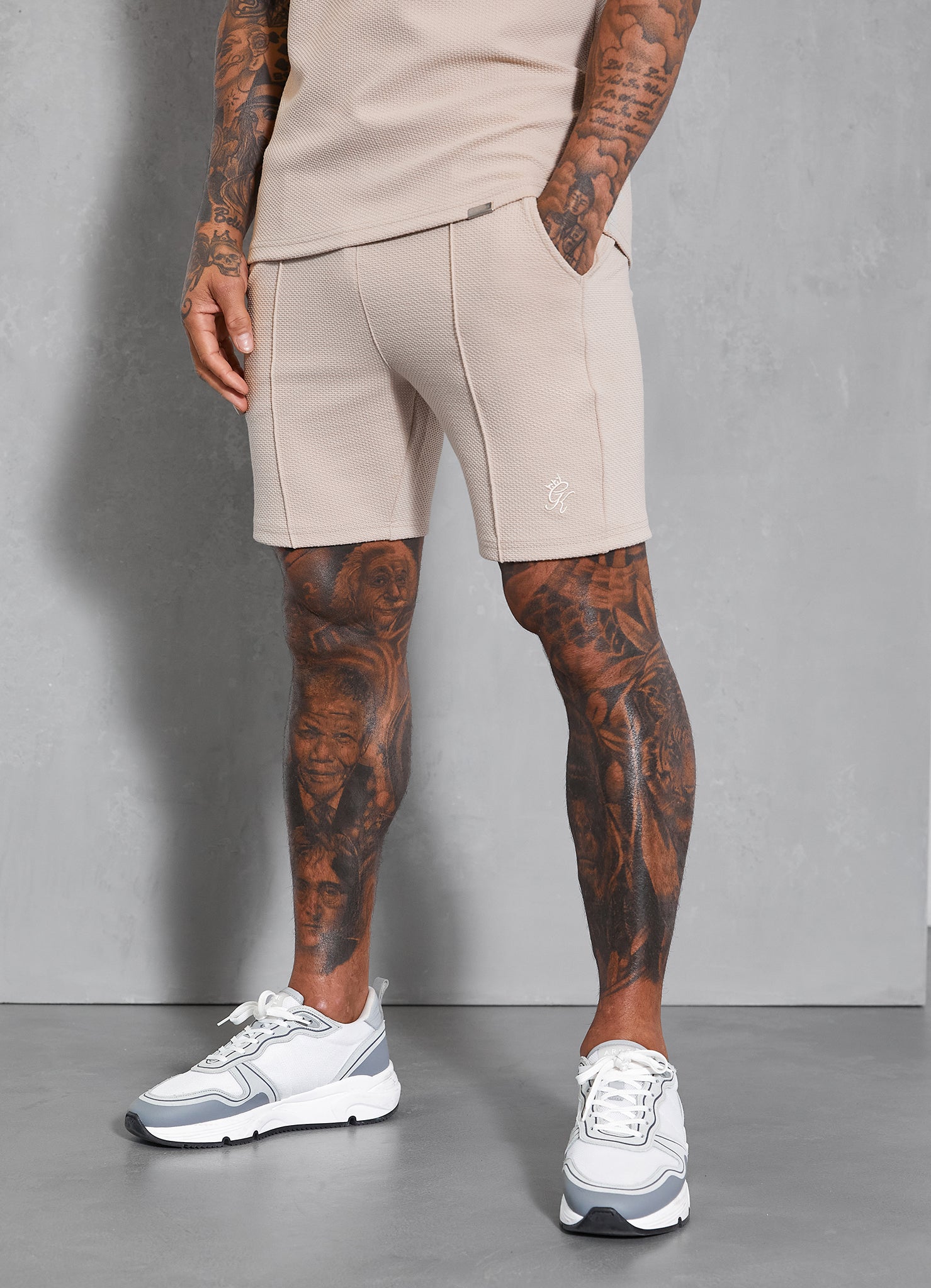 Gym King Signature Texture Short - Stone M