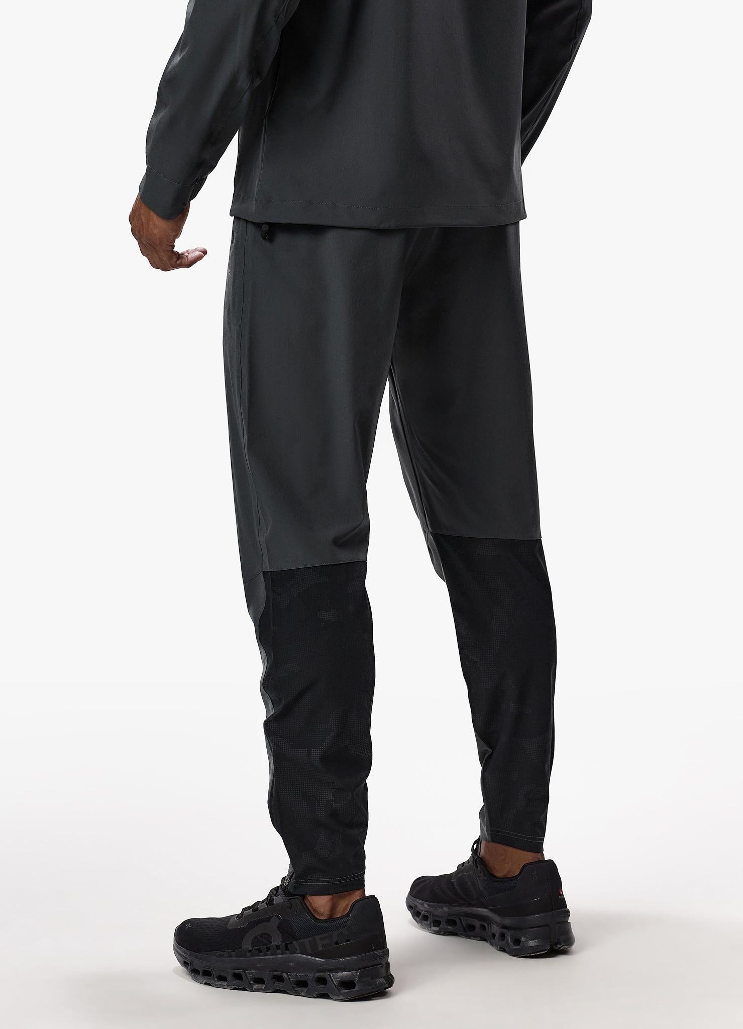 Gym King Debossed Camo Woven Jogger - Black/Oyster Grey Xs