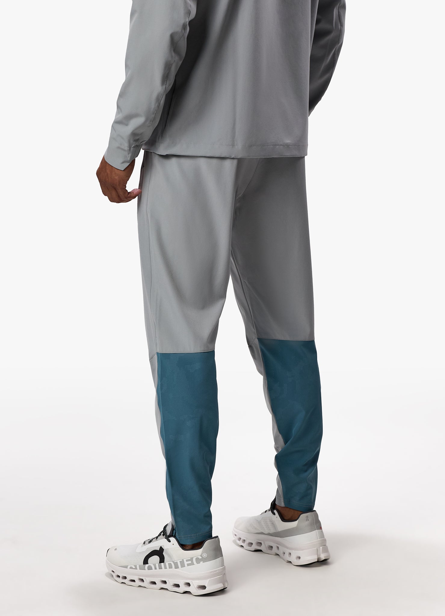 Gym King Debossed Camo Woven Jogger - Cloudy Grey/Lake Blue Xs