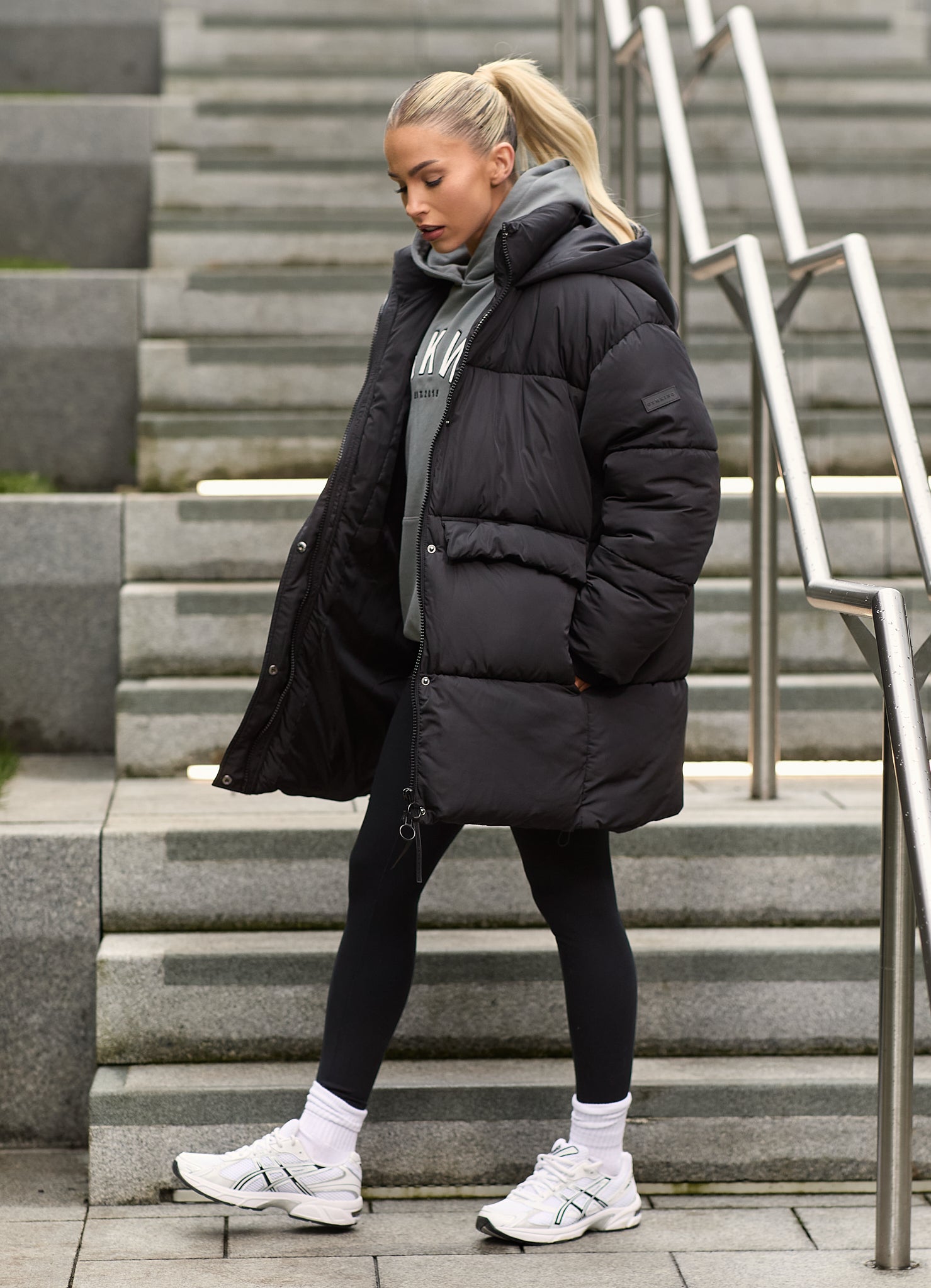 Gym King Mid Length Puffer - Black 6