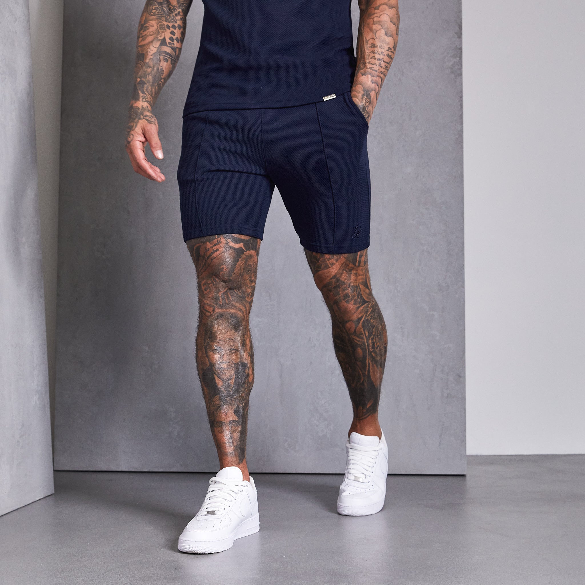 Gym King Signature Texture Short - Navy L